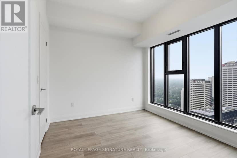 3409 - 20 Soudan Avenue — photo 18 of 40