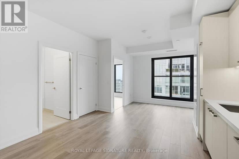 3409 - 20 Soudan Avenue — photo 4 of 40