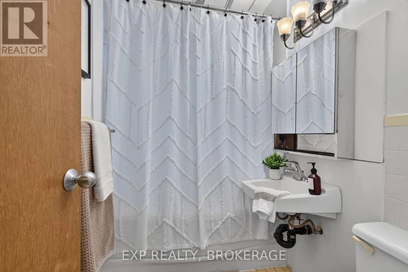 11 Pember Place — photo 24 of 39