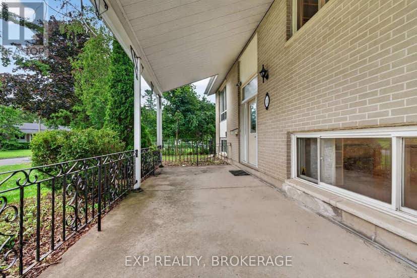 11 Pember Place — photo 4 of 39