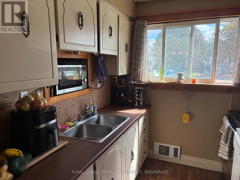 23 - 366 Forsyth Street, Gananoque, photo 6