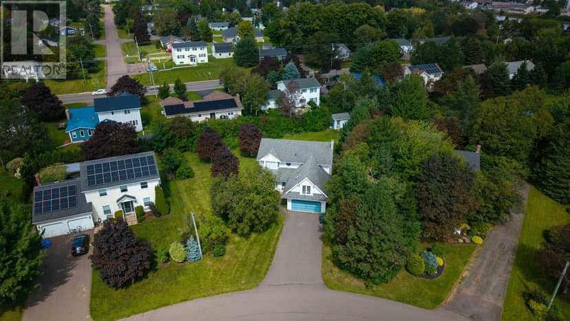 83 Kennedy Drive — photo 3 of 34