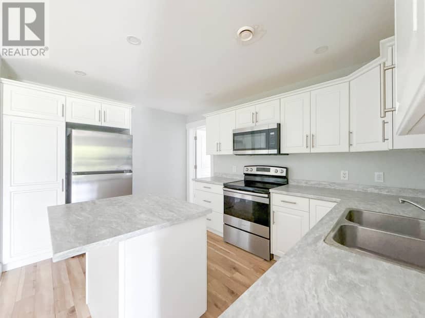 55/63 Russell Street — photo 14 of 40