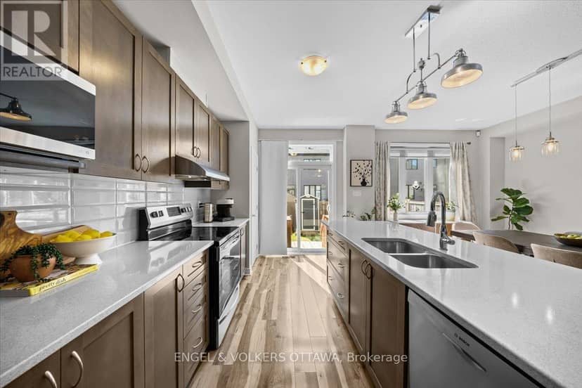 508 Hyssop Street — photo 11 of 40