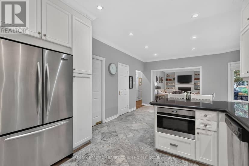 110 Upper Canada Drive — photo 15 of 40