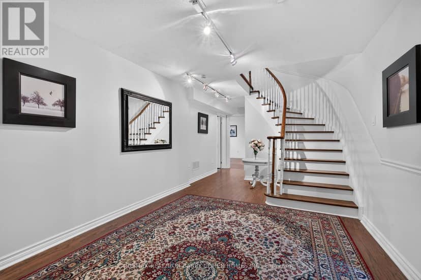 110 Upper Canada Drive — photo 30 of 40