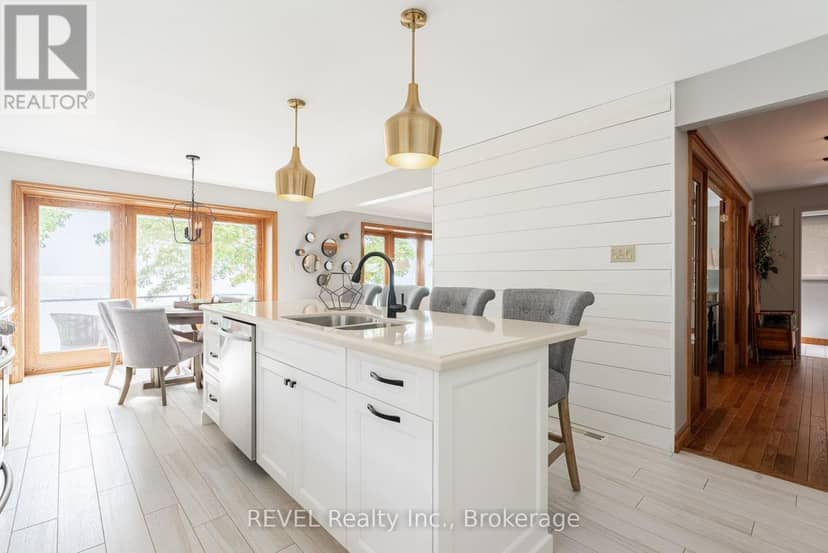 10417 Lakeshore Road — photo 14 of 37