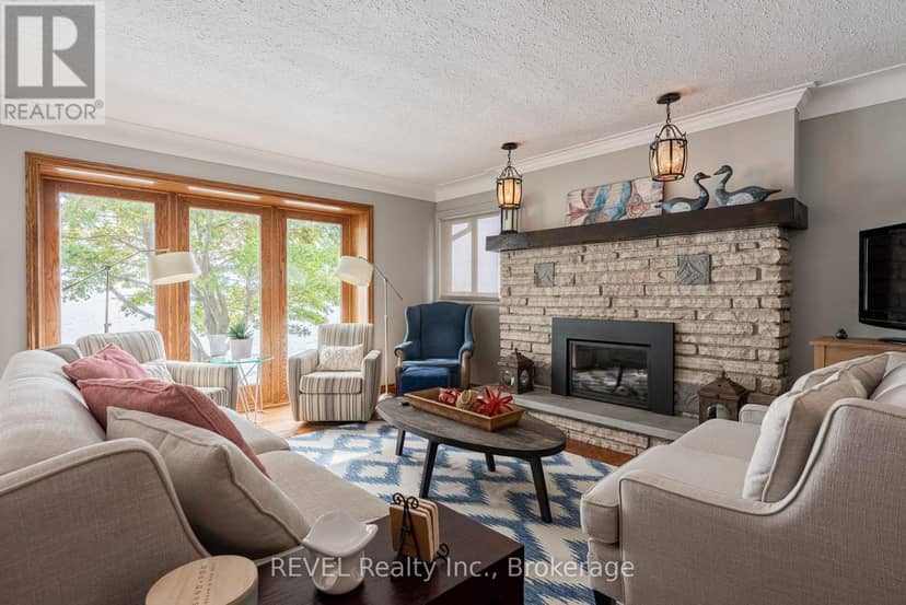10417 Lakeshore Road — photo 16 of 37