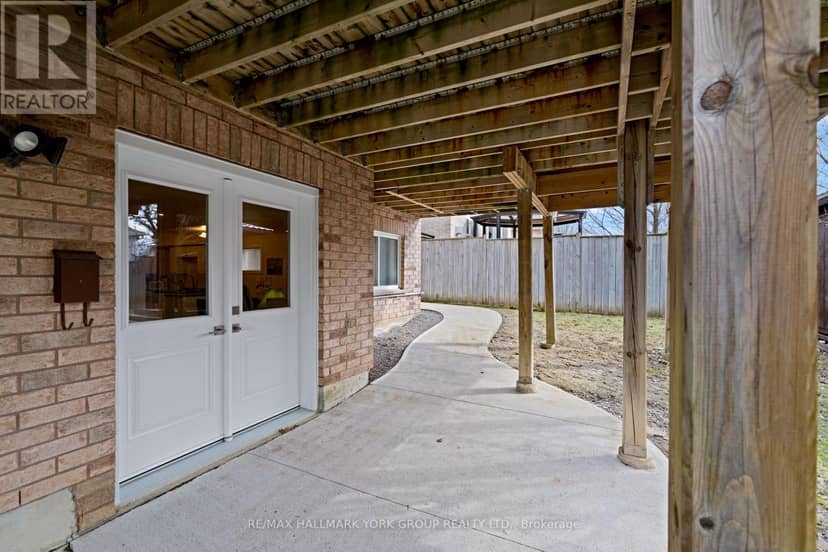 59 Carley Crescent — photo 38 of 39