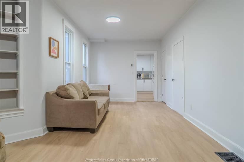 523 Caron AVENUE — photo 5 of 21