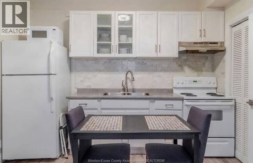 523 Caron AVENUE — photo 17 of 21
