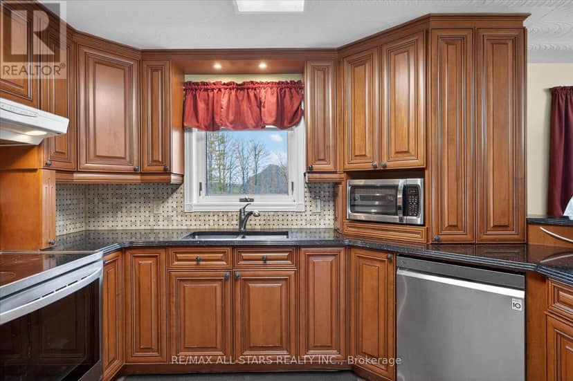 450 Janetville Road — photo 14 of 40