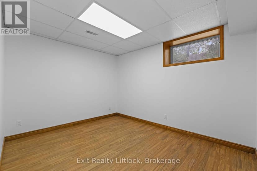 3262 Buckhorn Lane — photo 27 of 40