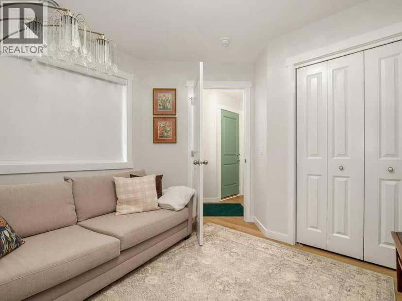 318 Whispering Way — photo 9 of 40
