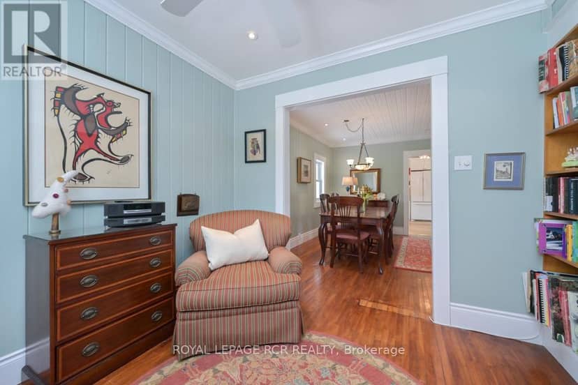 1429 Queen Street — photo 11 of 35