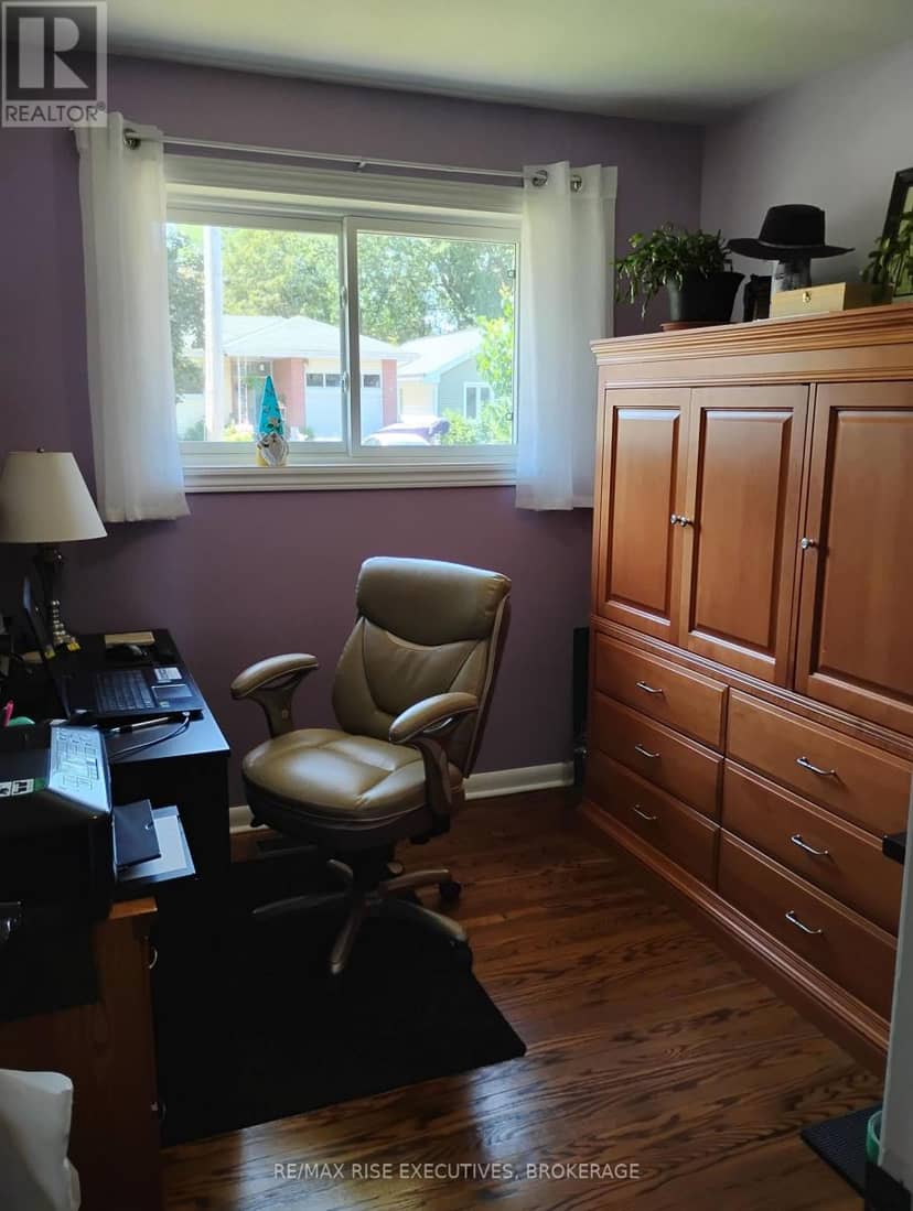 165 Elizabeth Drive — photo 16 of 39