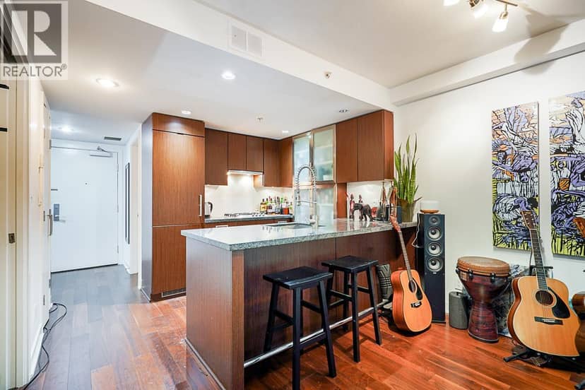 210 1055 RICHARDS STREET, Vancouver