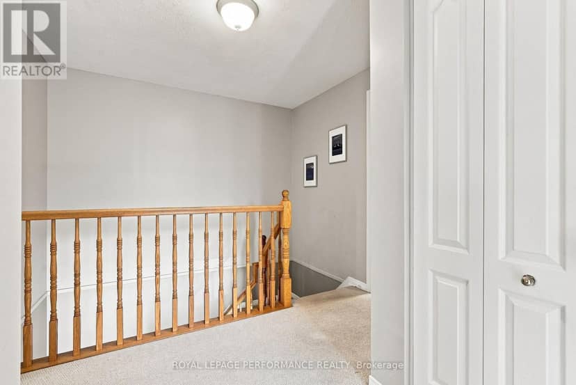 1992 Summerfields Crescent — photo 21 of 34