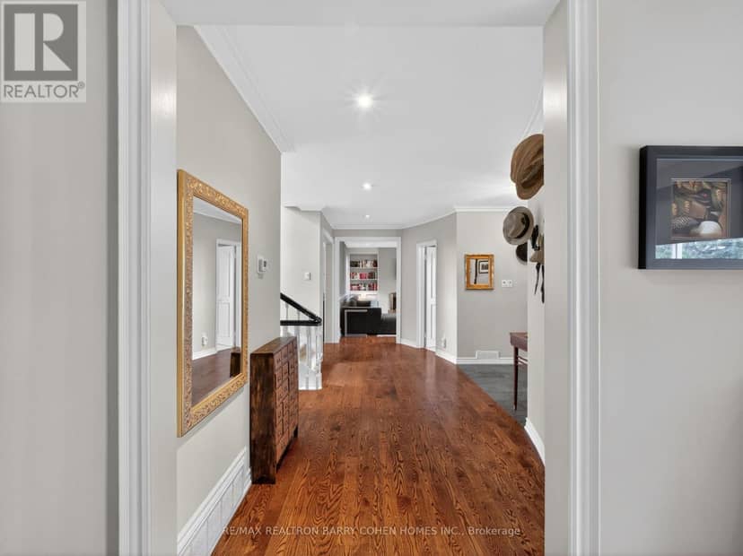 19 Saintfield Avenue — photo 4 of 38