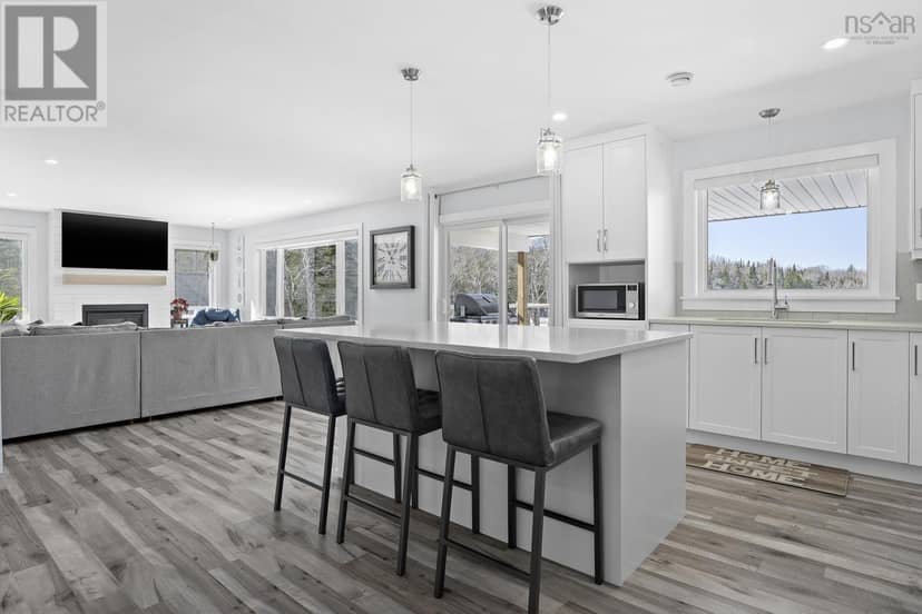 1290 McCabe Lake Drive — photo 11 of 40