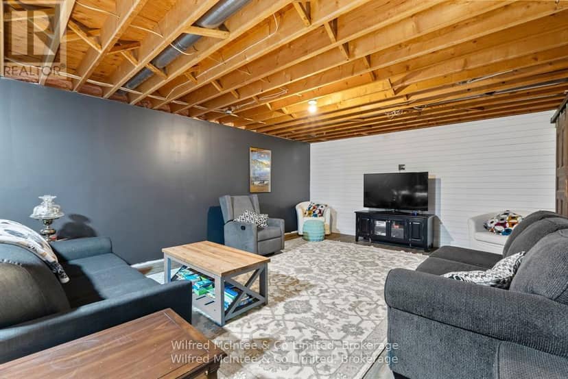 442289 Concession 21 — photo 21 of 40