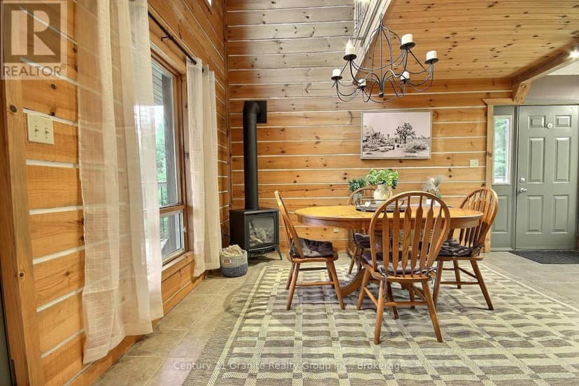 1082 Green Lake Road, Algonquin Highlands, photo 7