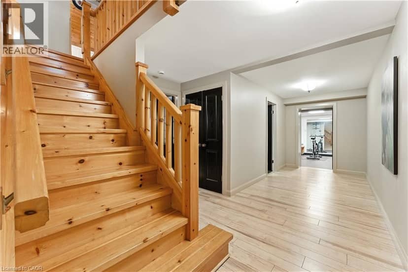 8036 Wellington Rd 7 — photo 34 of 40