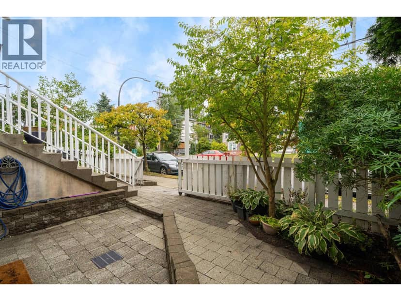 2537 WOODLAND DRIVE, Vancouver, photo 3