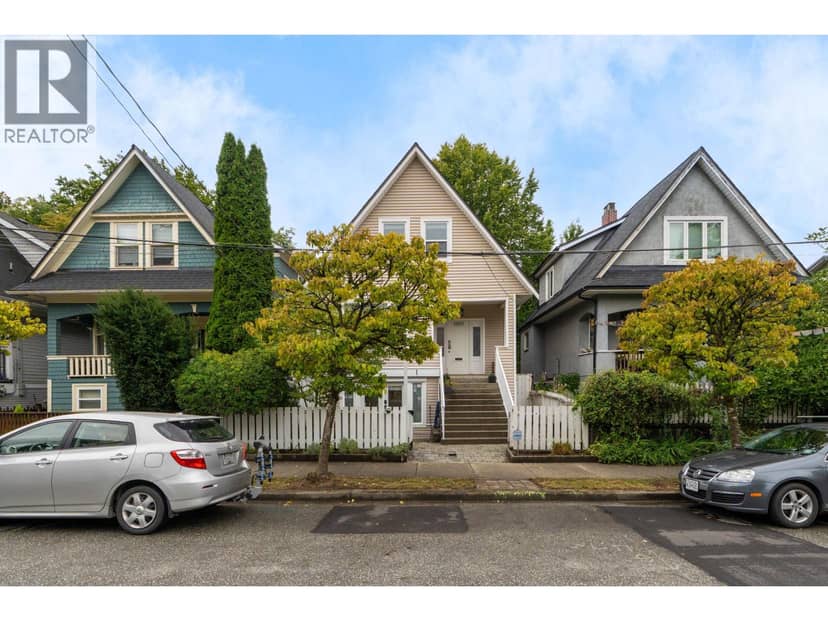 2537 WOODLAND DRIVE, Vancouver, photo 2