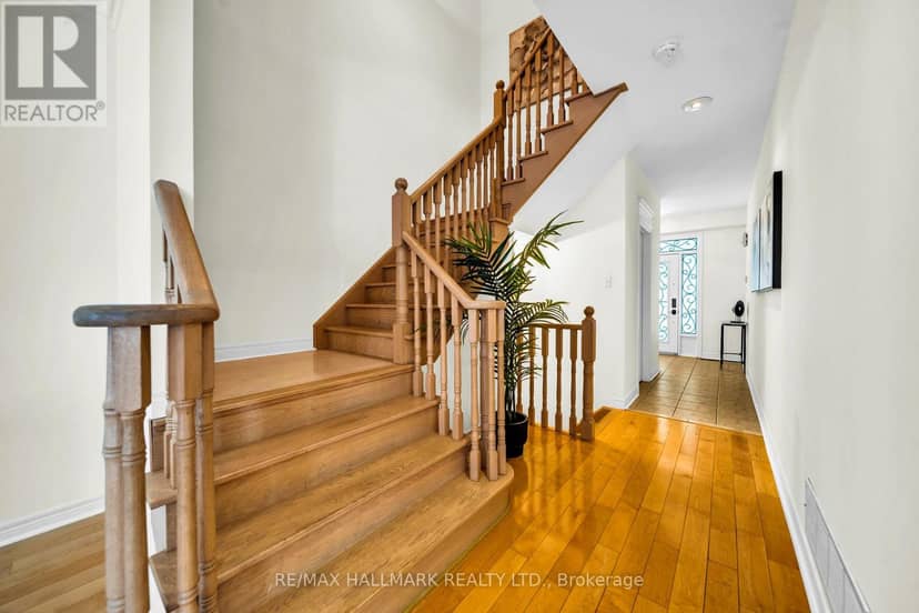 614 Society Crescent, Newmarket, photo 6