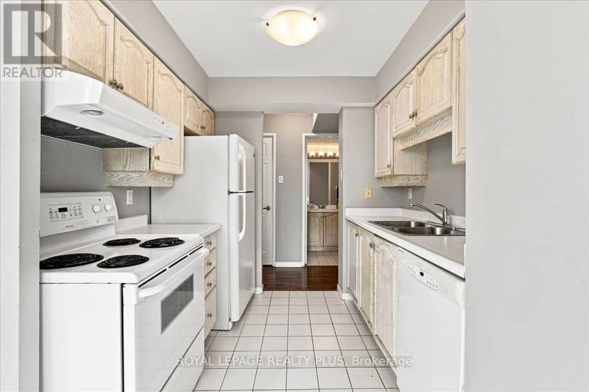 701 - 350 Rathburn Road W — photo 14 of 38