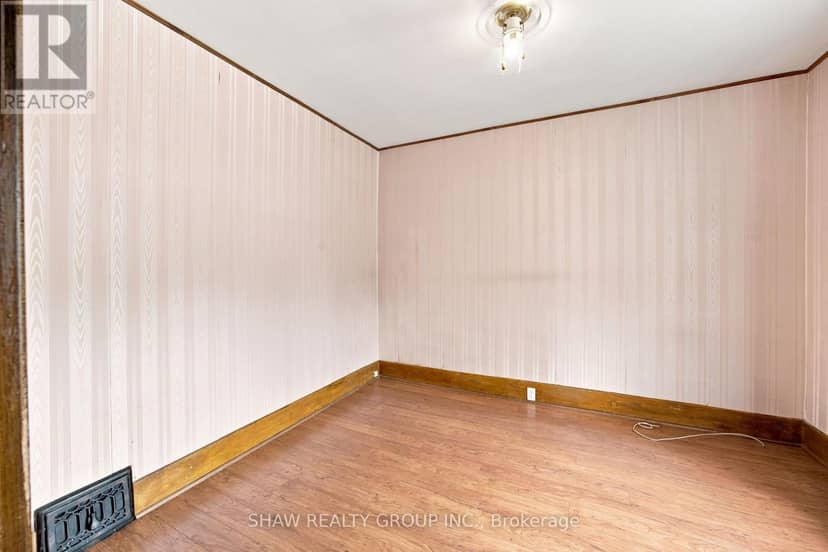 26 Maitland Street — photo 12 of 34