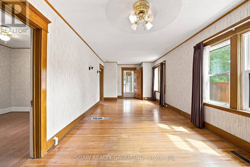 26 Maitland Street — photo 7 of 34