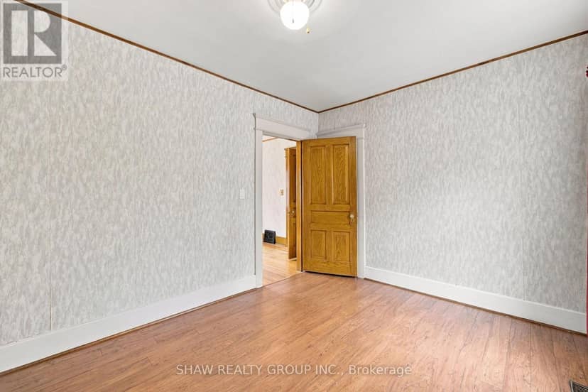 26 Maitland Street — photo 9 of 34