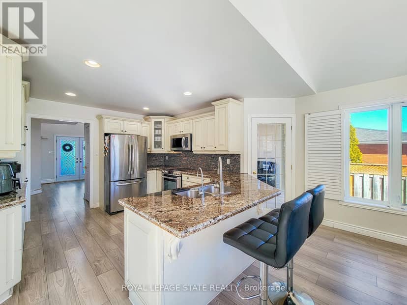 86 Margaret Avenue — photo 11 of 40