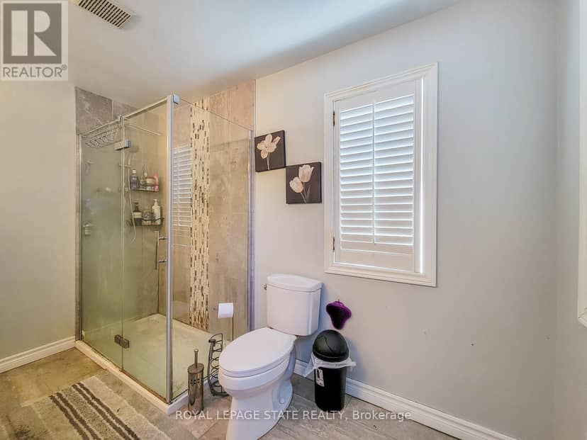 86 Margaret Avenue — photo 25 of 40