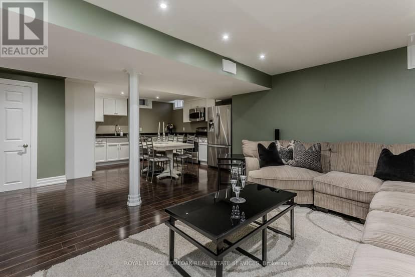 24 Newcastle Court — photo 25 of 38