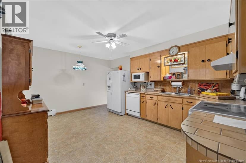 25 Poirier — photo 12 of 40