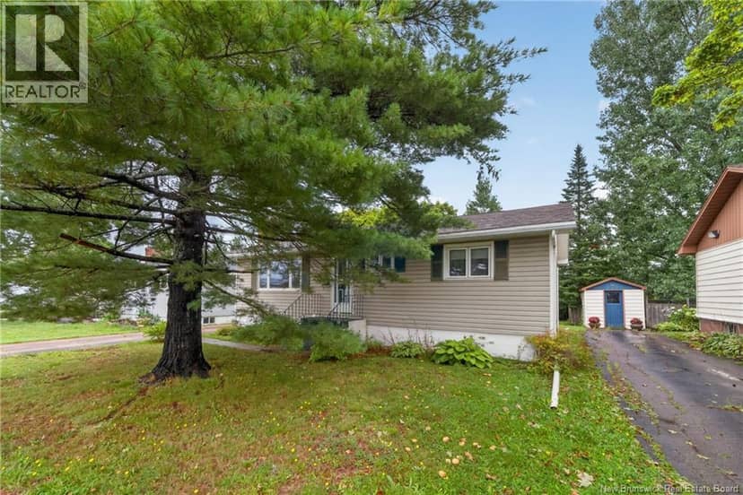 25 Poirier — photo 4 of 40