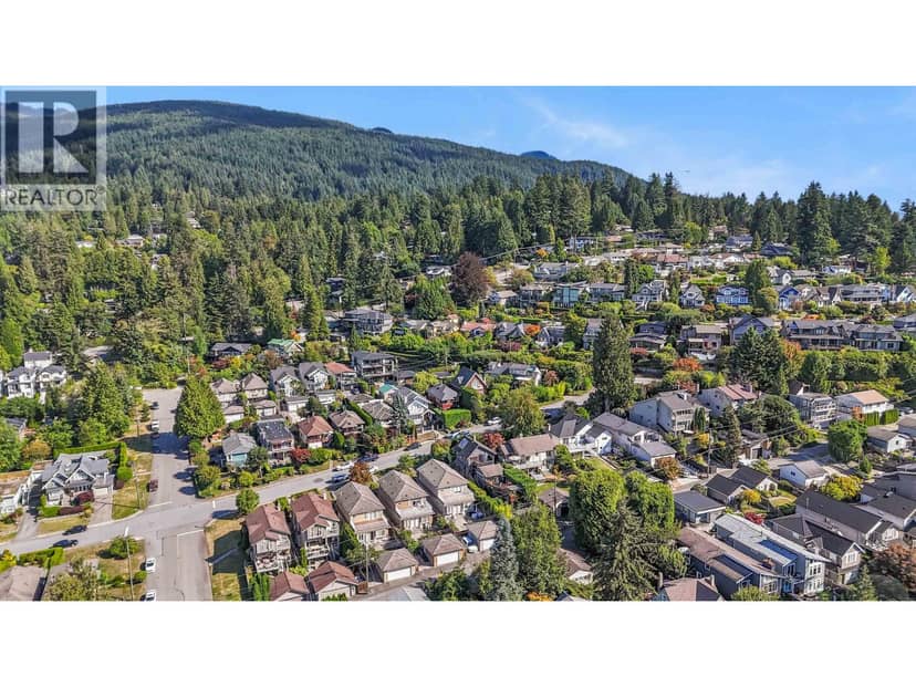 319 E 27TH STREET, North Vancouver, photo 6