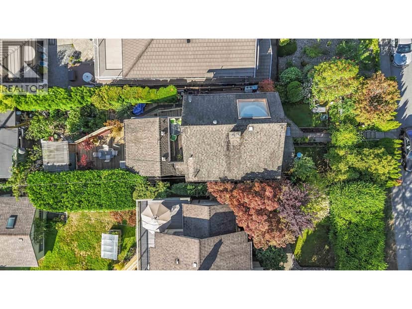319 E 27TH STREET, North Vancouver, photo 4