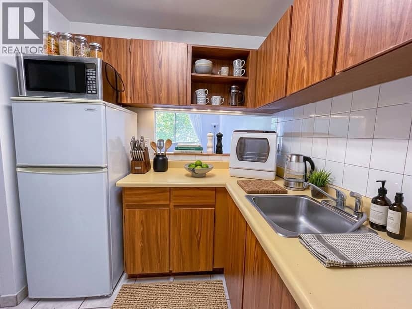 322 8120 COLONIAL DRIVE, Richmond, photo 4