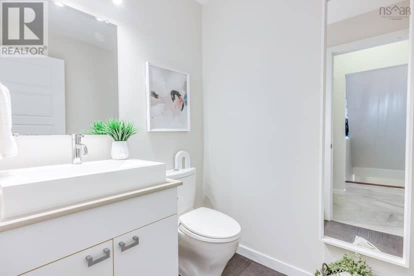 313 2116 Gottingen Street — photo 12 of 31