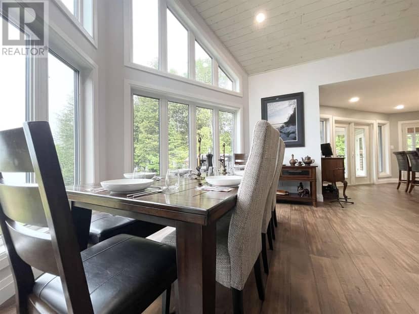 2778 Canoe Point RD, Hilton Beach, photo 8
