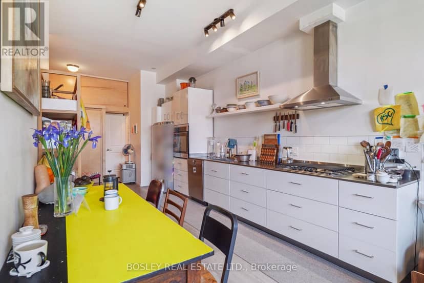 890 Queen Street W, Toronto, photo 6