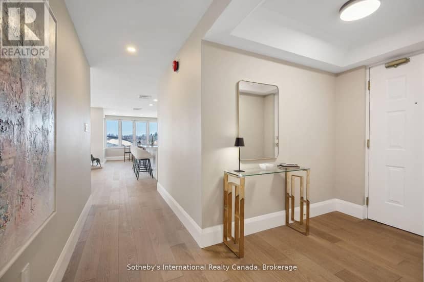 401 - 30 Front Street — photo 7 of 37