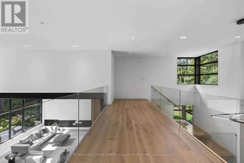 10 Trailwood Crescent — photo 26 of 40
