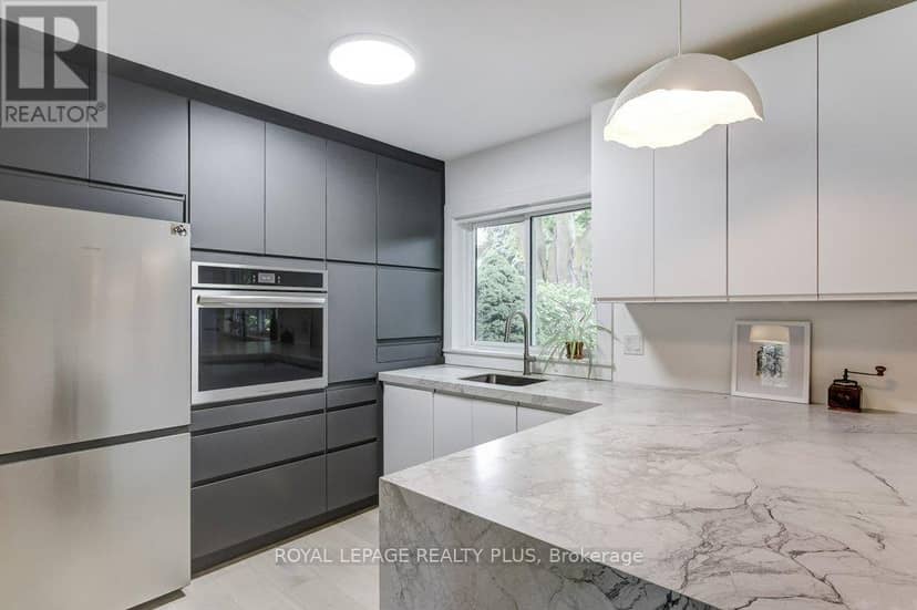 5322 Windermere Drive — photo 16 of 40