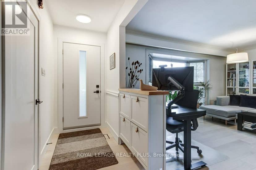 5322 Windermere Drive — photo 4 of 40
