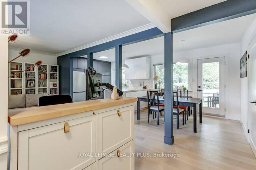5322 Windermere Drive — photo 5 of 40